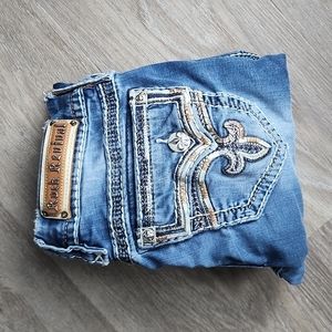 28 Rock Revival Yui Skinny Jeans